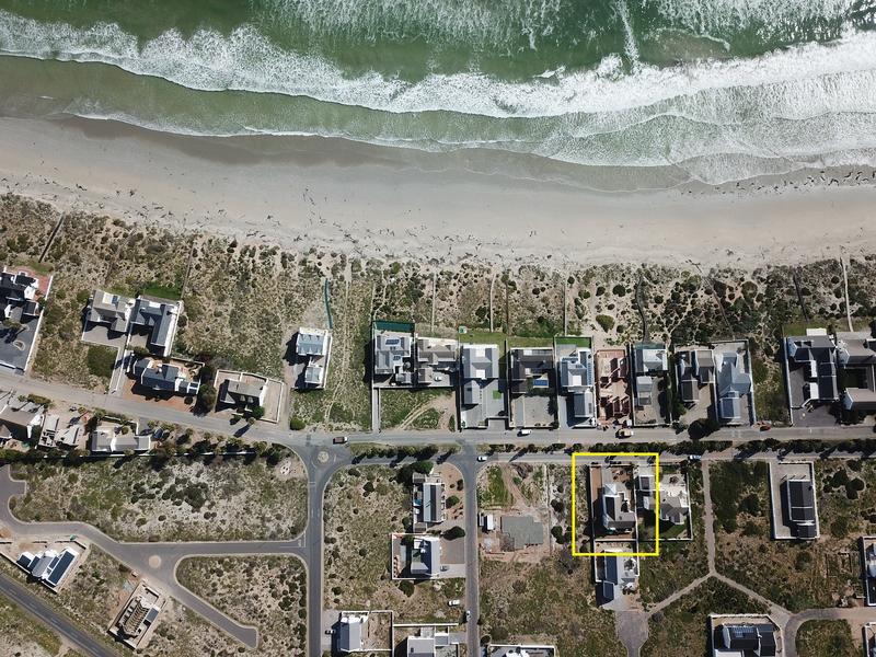 5 Bedroom Property for Sale in Golden Mile Western Cape